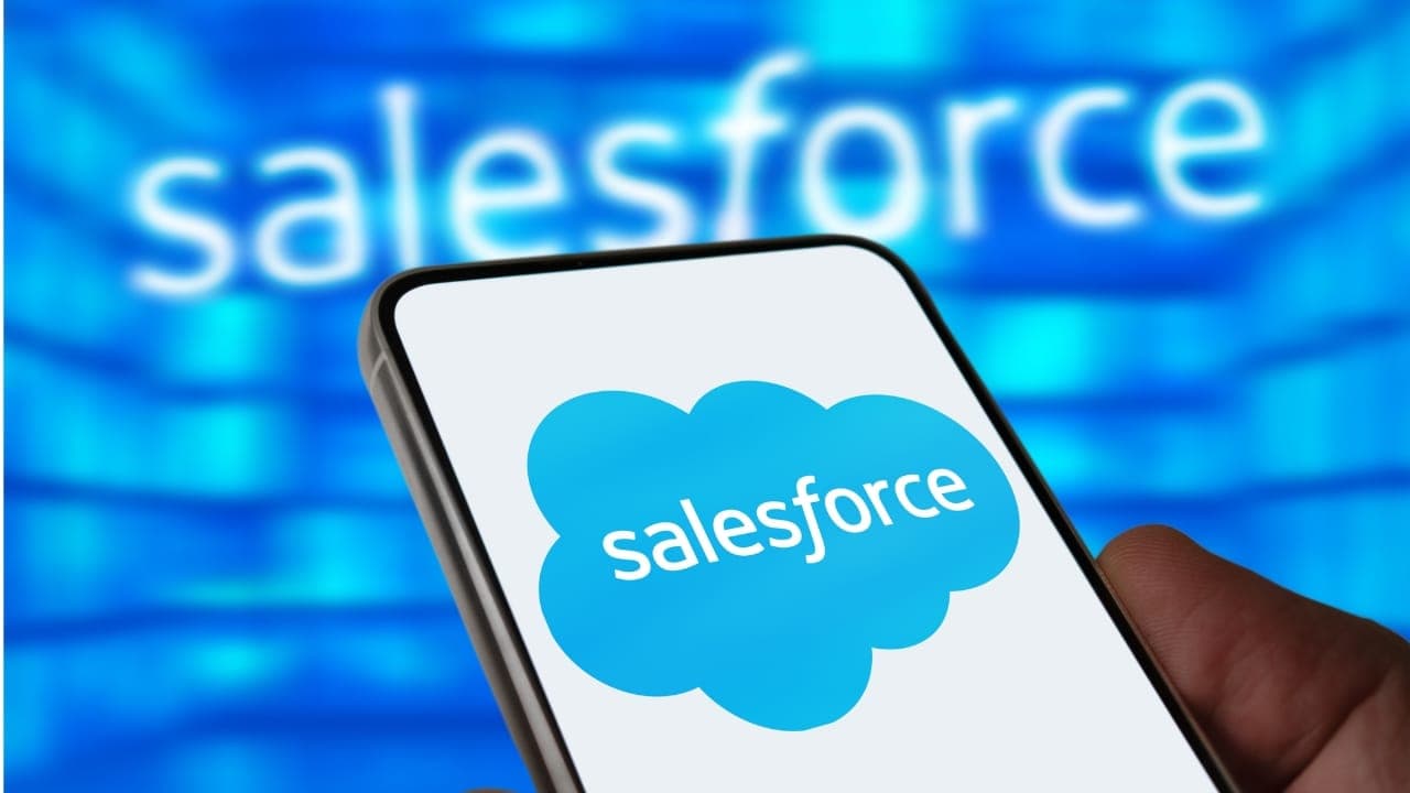 Salesforce Engineering Chief Steps Down, Microsoft Veteran Takes Over